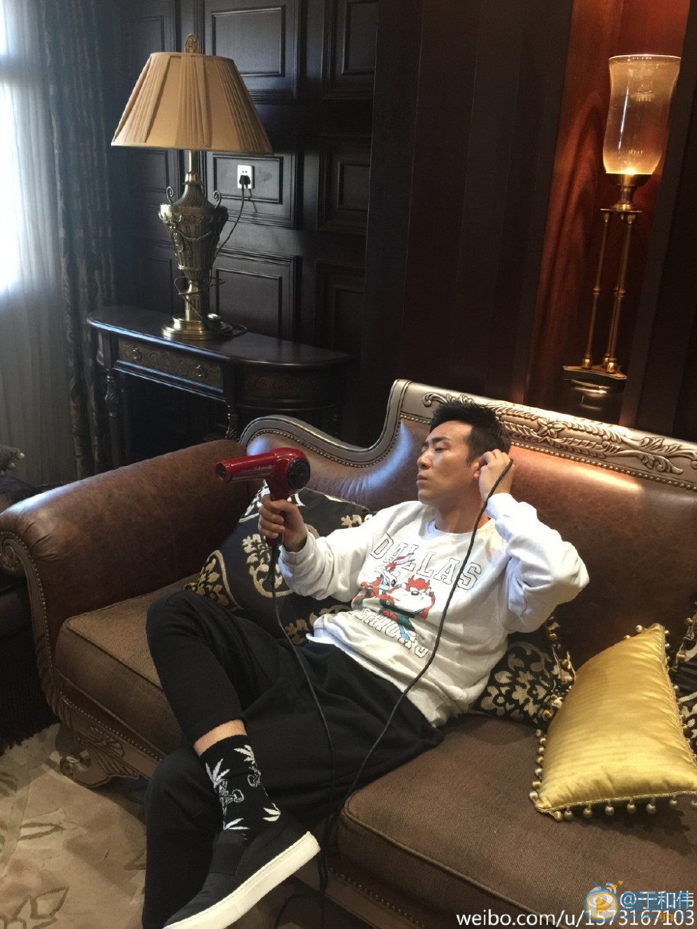 于和伟卖萌照 于和伟高清写真_于和伟高清剧照