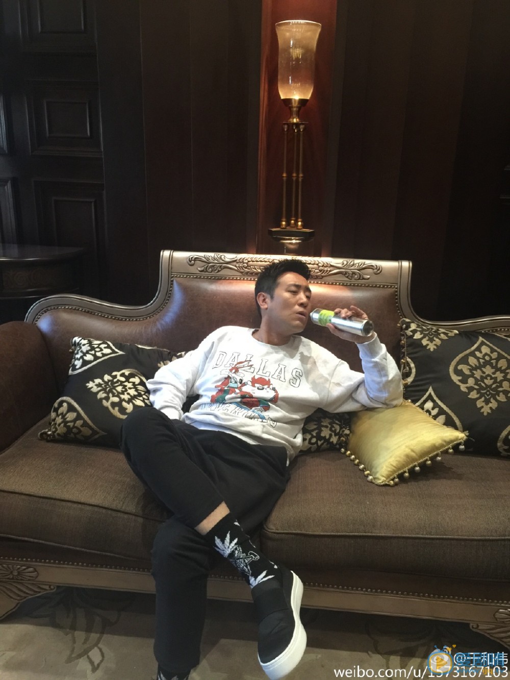 于和伟卖萌照 于和伟高清写真_于和伟高清剧照