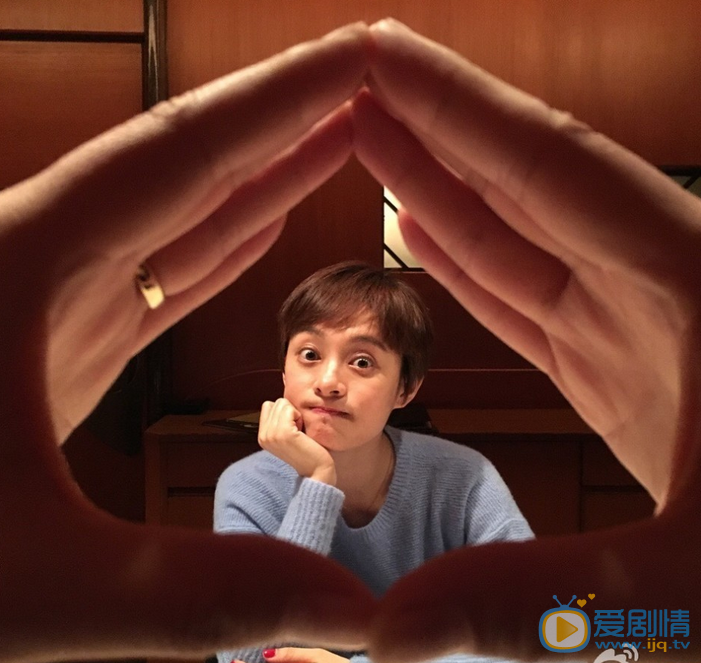 孙俪孙俪和邓超恩爱照 孙俪高清写真_孙俪高清剧照