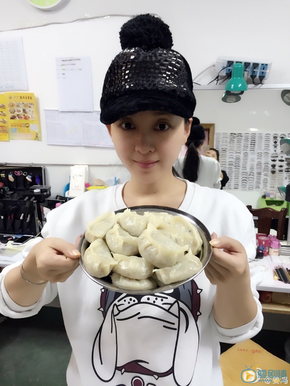 姜鸿生活照 姜鸿高清写真_姜鸿高清剧照