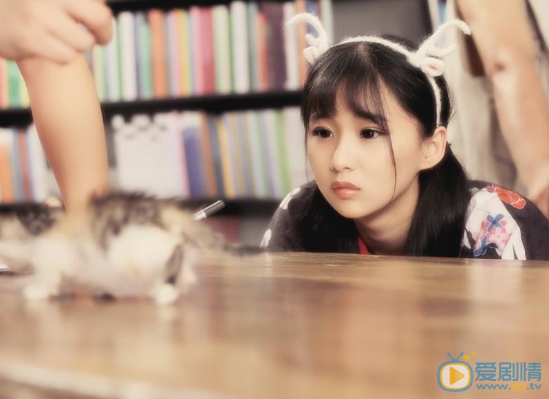 戚蓝尹《小主起来嗨》剧照 戚蓝尹高清写真_戚蓝尹高清剧照