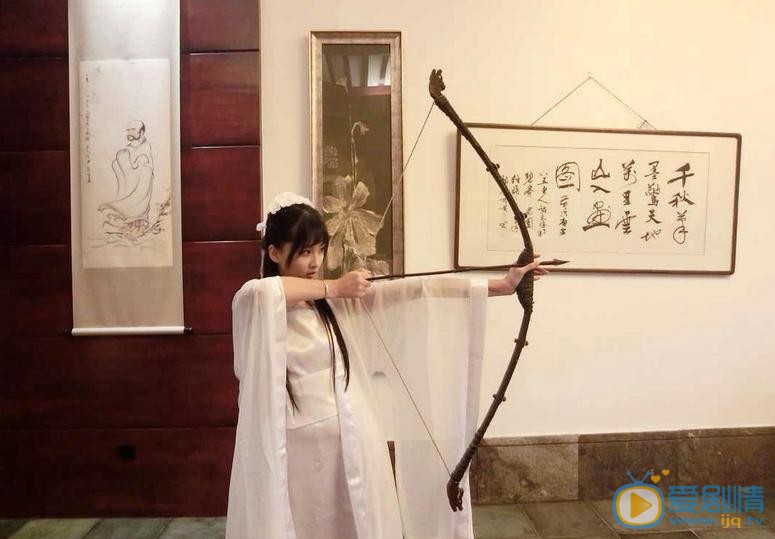 戚蓝尹《德云三逗士》剧照 戚蓝尹高清写真_戚蓝尹高清剧照