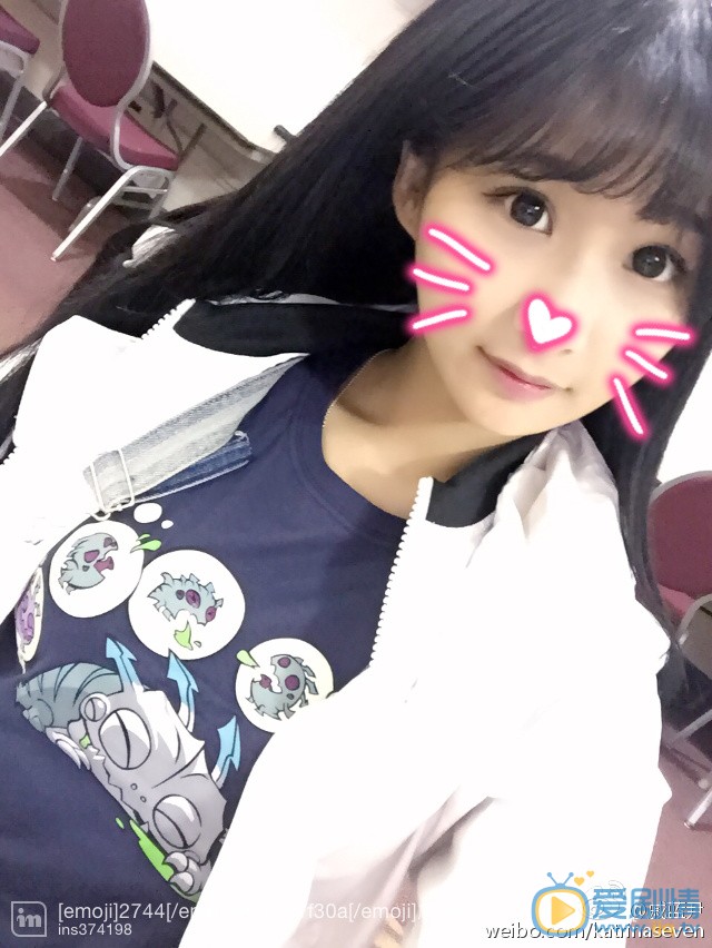 戚蓝尹卖萌照 戚蓝尹高清写真_戚蓝尹高清剧照