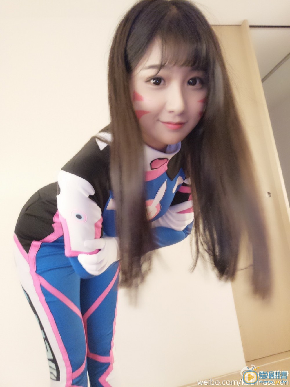戚蓝尹卖萌照 戚蓝尹高清写真_戚蓝尹高清剧照