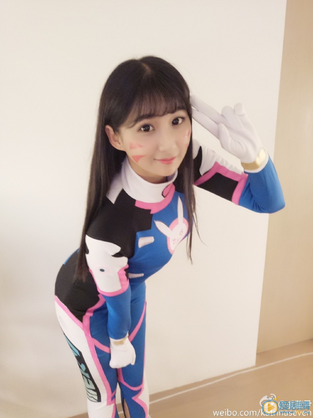 戚蓝尹卖萌照 戚蓝尹高清写真_戚蓝尹高清剧照