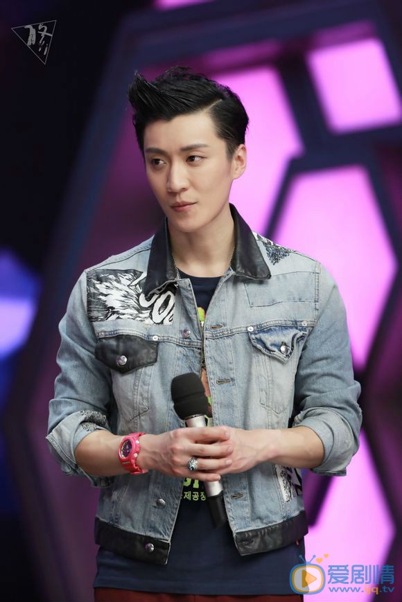 乔任梁活动照 乔任梁高清写真_乔任梁高清剧照