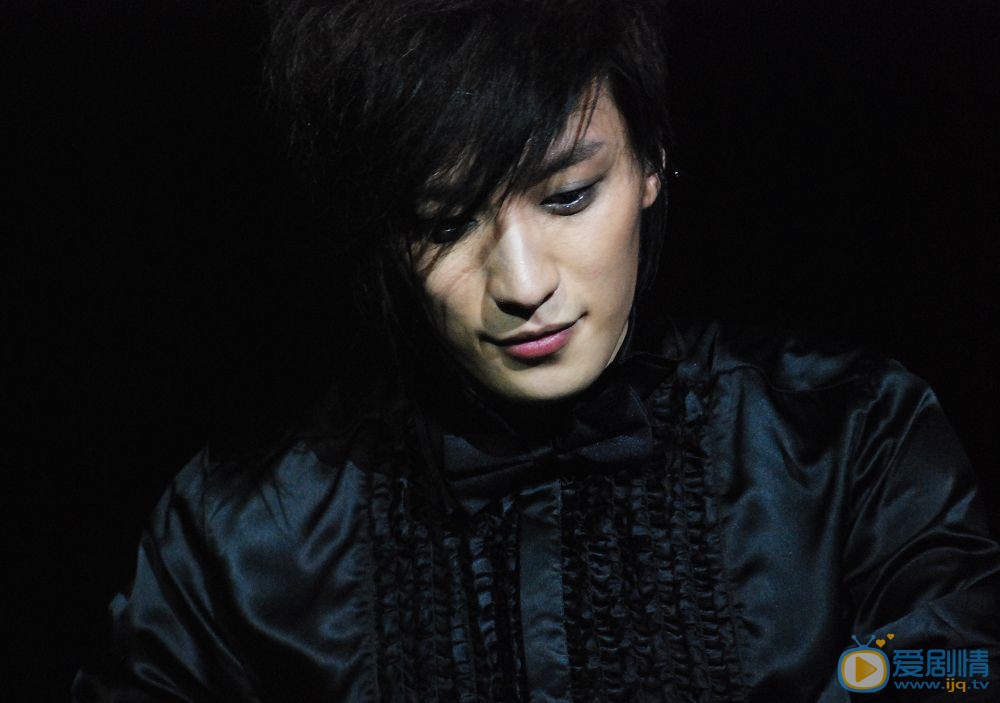 乔任梁演唱会照 乔任梁高清写真_乔任梁高清剧照