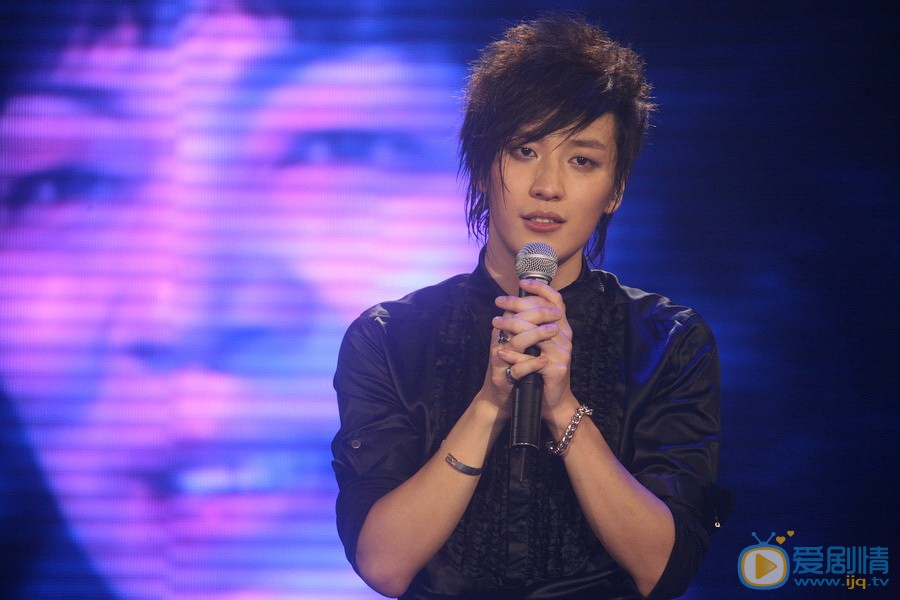 乔任梁演唱会照 乔任梁高清写真_乔任梁高清剧照