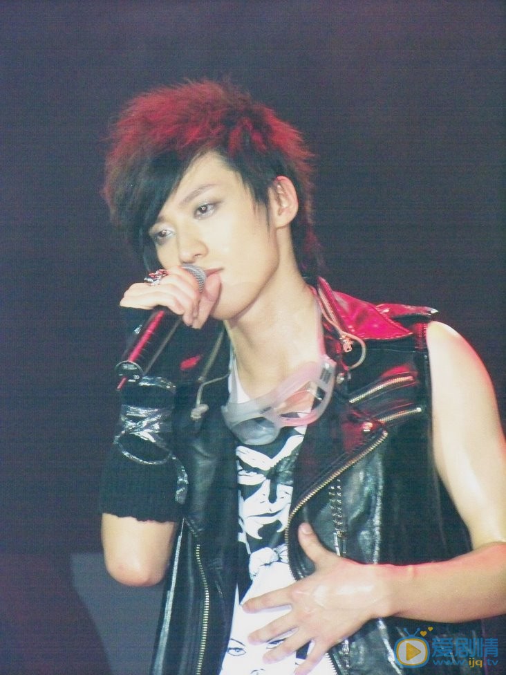 乔任梁演唱会照 乔任梁高清写真_乔任梁高清剧照