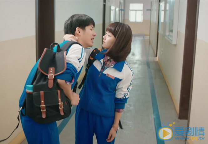 谭松韵《最好的我们》剧照 谭松韵高清写真_谭松韵高清剧照