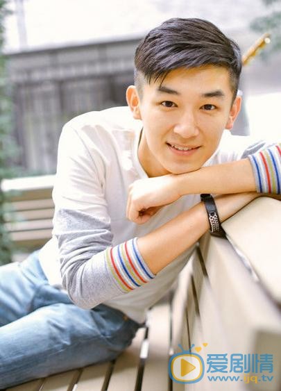 杨旭文吉他写真 杨旭文高清写真_杨旭文高清剧照