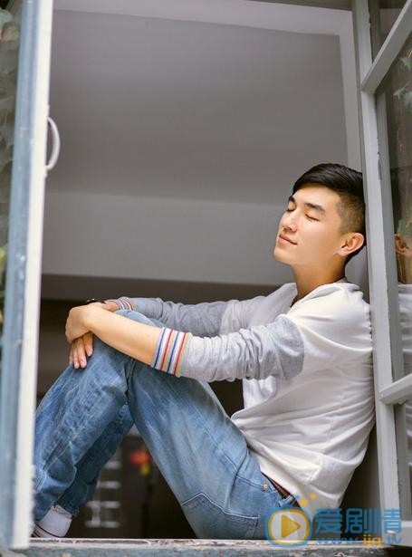 杨旭文吉他写真 杨旭文高清写真_杨旭文高清剧照