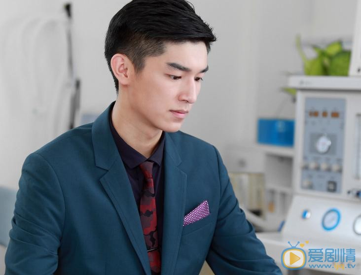 杨旭文《逆光之恋》剧照 杨旭文高清写真_杨旭文高清剧照