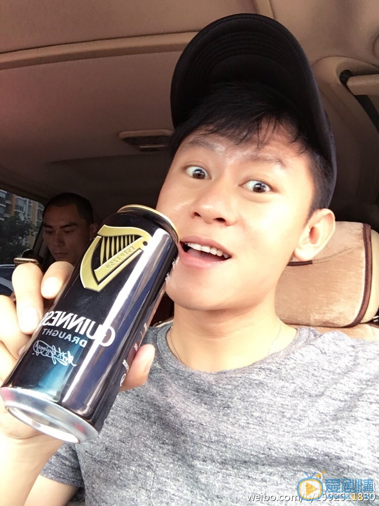 李健生活照 李健高清写真_李健高清剧照