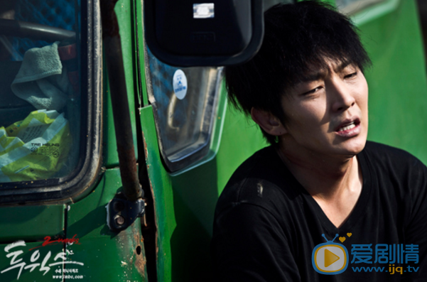 李准基《two weeks》剧照 李准基《two weeks》剧照