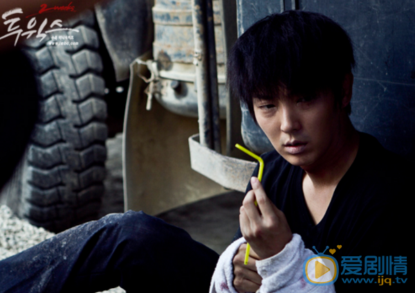 李准基《two weeks》剧照 李准基《two weeks》剧照