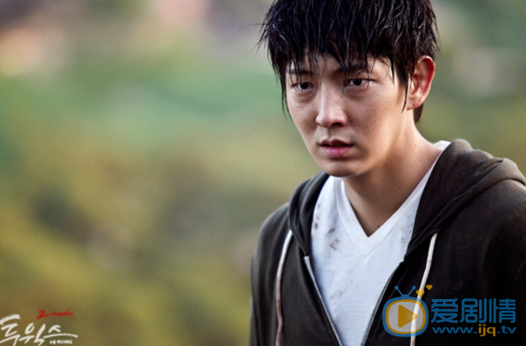 李准基《two weeks》剧照 李准基《two weeks》剧照