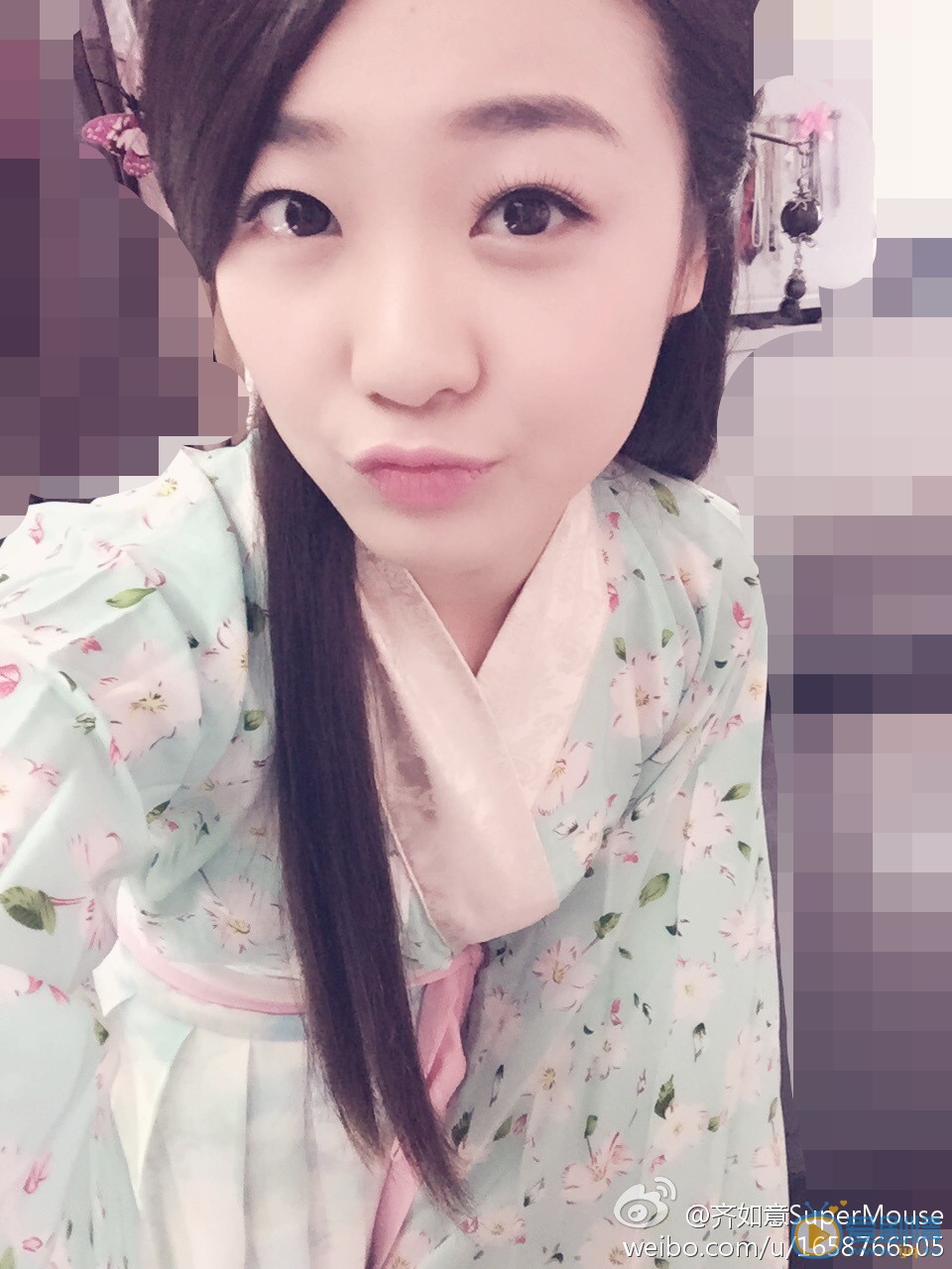 齐如意萌萌嘟嘴照 齐如意高清写真_齐如意高清剧照