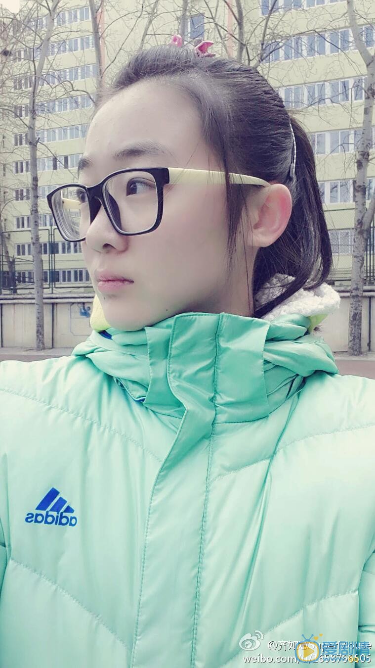 齐如意萌萌大眼照 齐如意高清写真_齐如意高清剧照