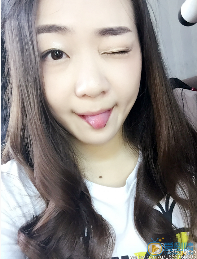 齐如意萌萌大眼照 齐如意高清写真_齐如意高清剧照