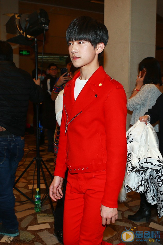 易烊千玺活动照 易烊千玺高清写真_易烊千玺高清剧照