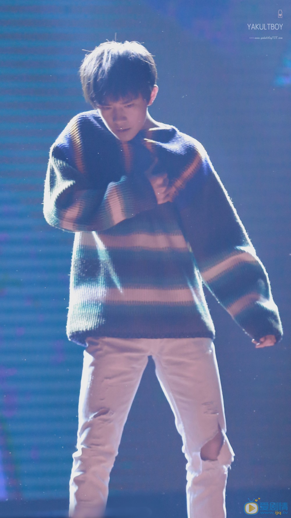 易烊千玺活动照 易烊千玺高清写真_易烊千玺高清剧照