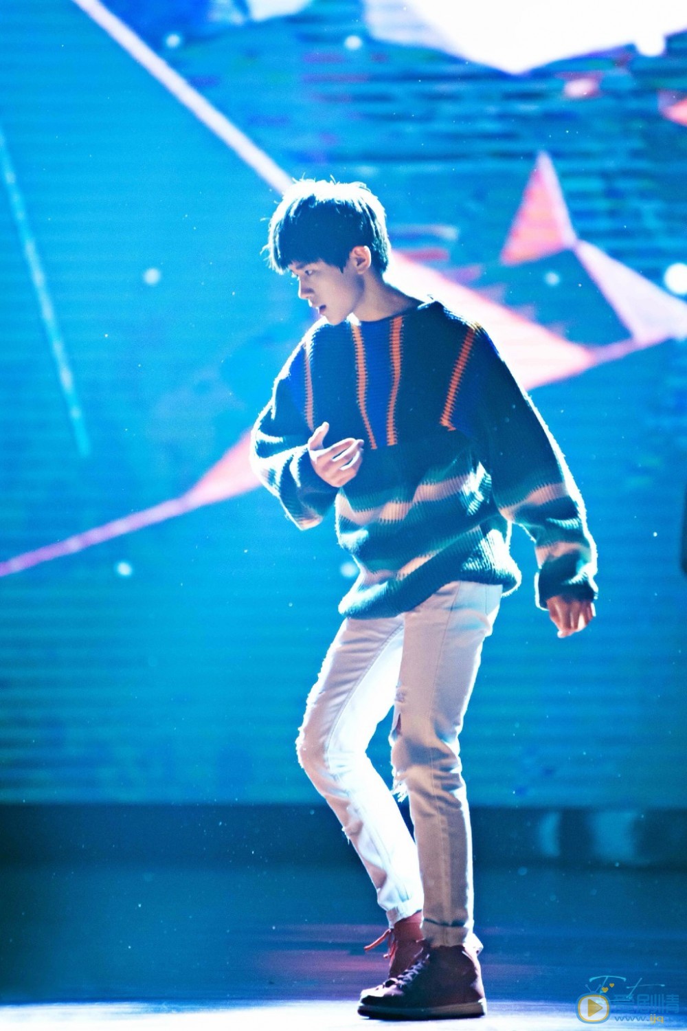 易烊千玺活动照 易烊千玺高清写真_易烊千玺高清剧照