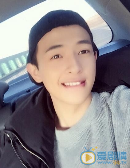 黄德毅生活照 黄德毅高清写真_黄德毅高清剧照