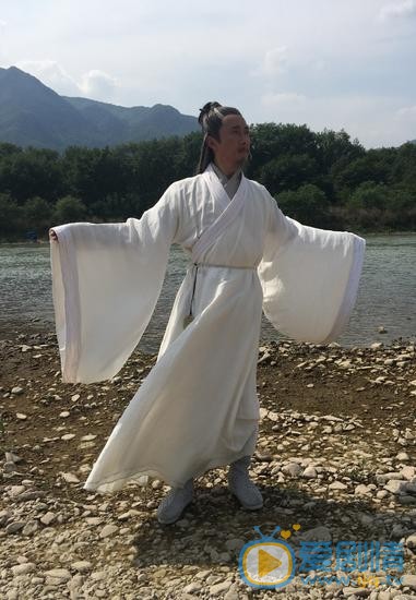 赵立新片场照 赵立新高清写真_赵立新高清剧照
