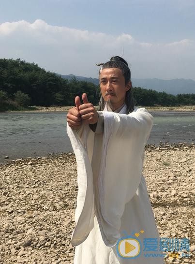 赵立新片场照 赵立新高清写真_赵立新高清剧照