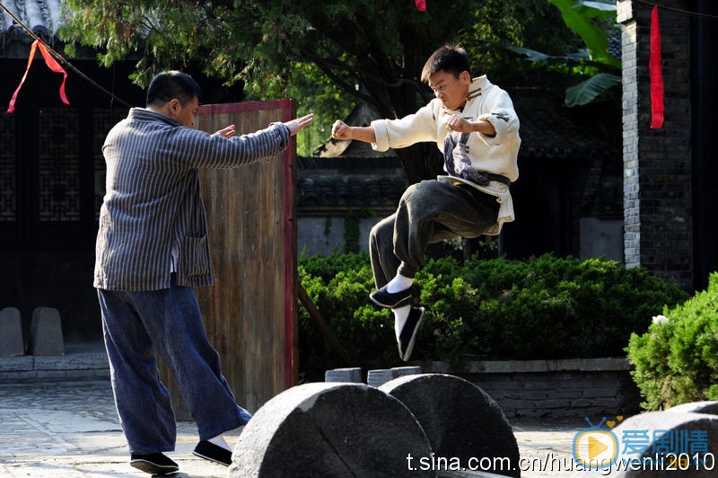 王宝强我的爸爸是板凳剧照 王宝强高清写真_王宝强高清剧照