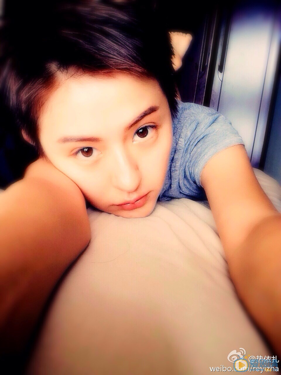 热依扎生活照 热依扎高清写真_热依扎高清剧照