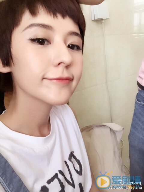 热依扎生活照 热依扎高清写真_热依扎高清剧照