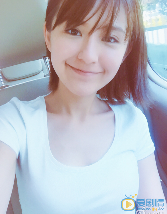 热依扎生活照 热依扎高清写真_热依扎高清剧照