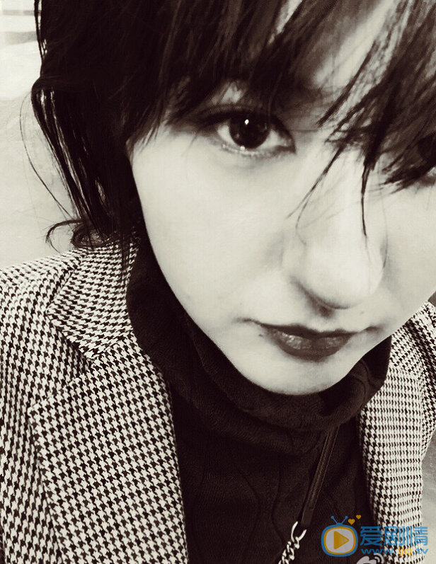 热依扎生活照 热依扎高清写真_热依扎高清剧照
