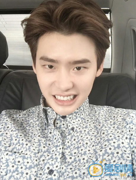 李钟硕自拍照 李钟硕自拍照