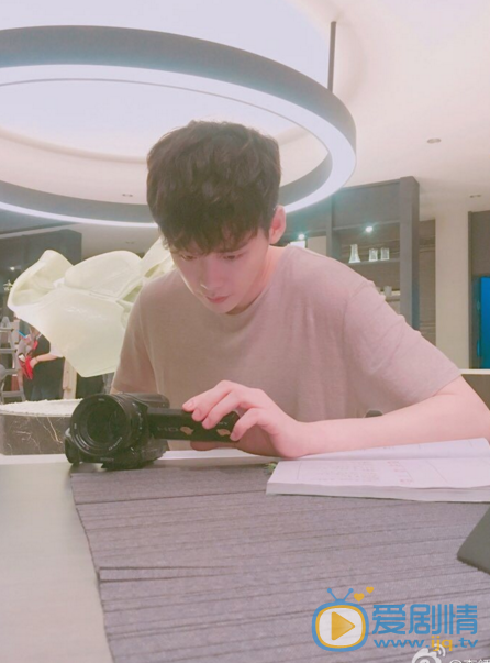 李钟硕自拍照 李钟硕自拍照