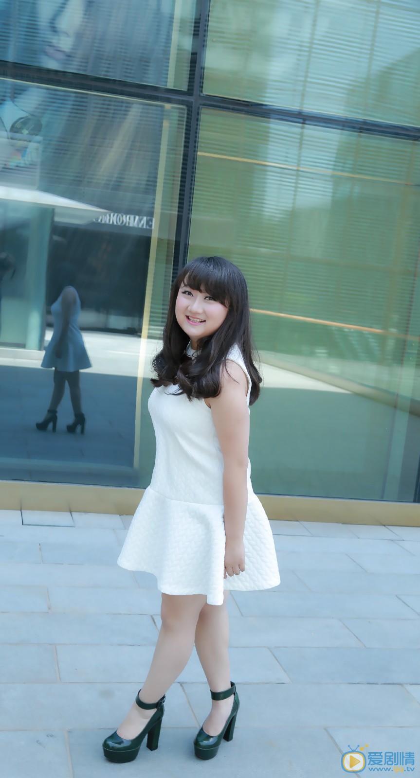 臧洪娜个人写真 臧洪娜高清写真_臧洪娜高清剧照