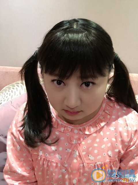 臧洪娜搞怪卖萌照 臧洪娜高清写真_臧洪娜高清剧照