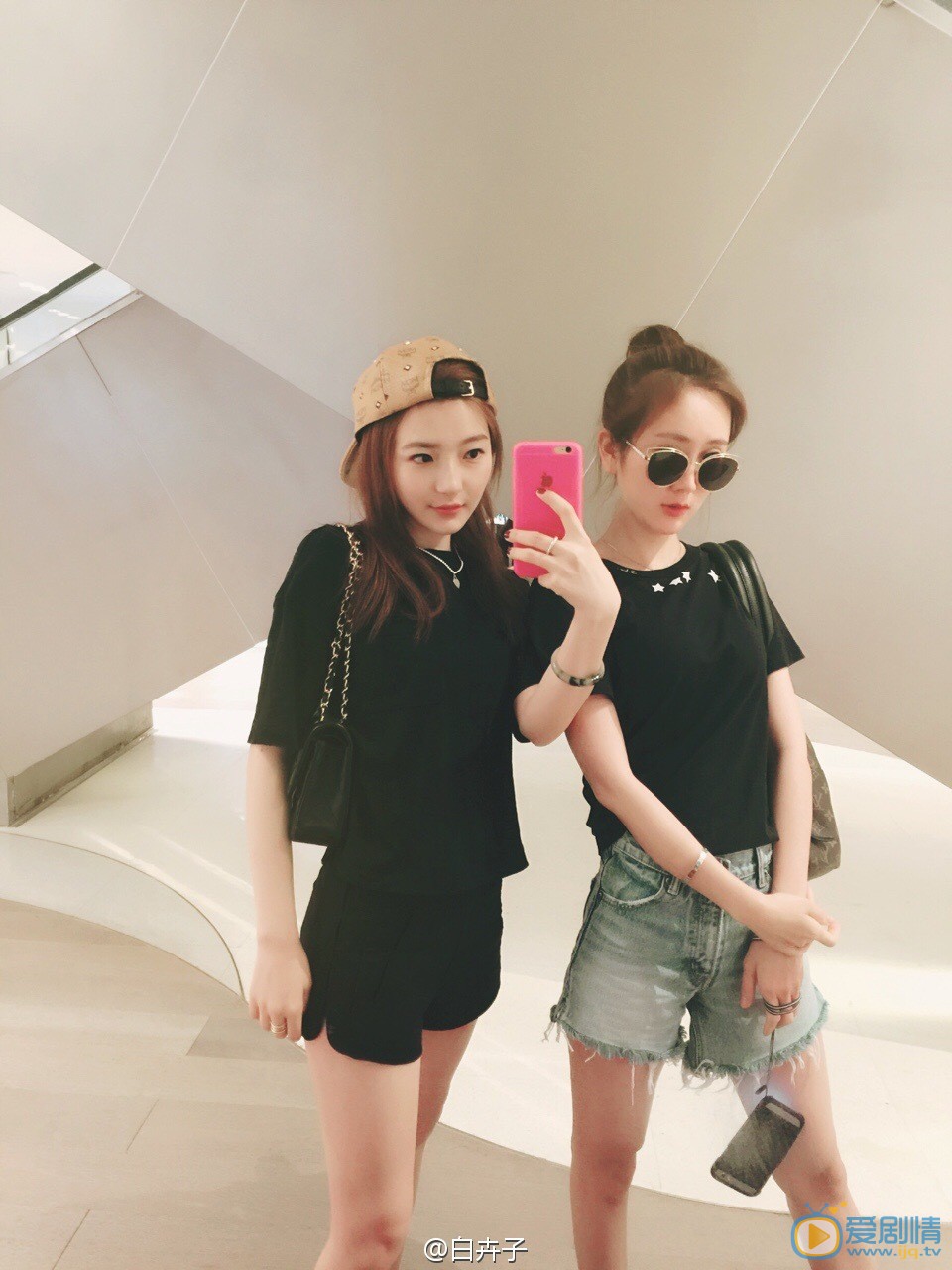 白卉子生活照 白卉子高清写真_白卉子高清剧照