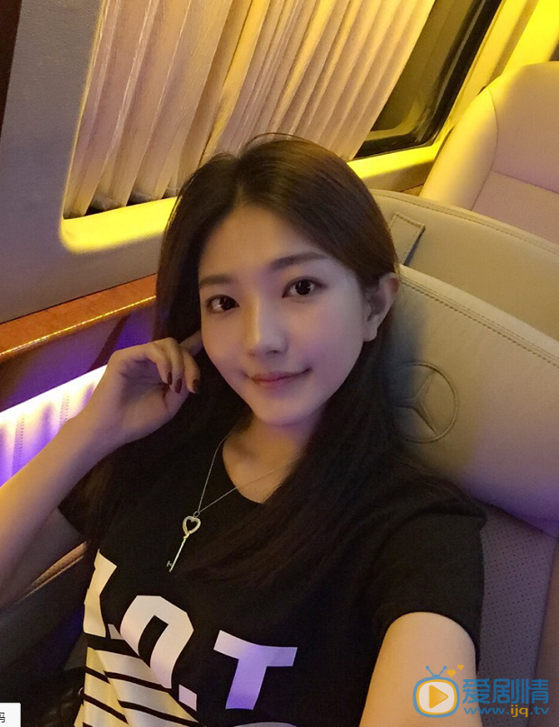 白卉子生活照 白卉子高清写真_白卉子高清剧照