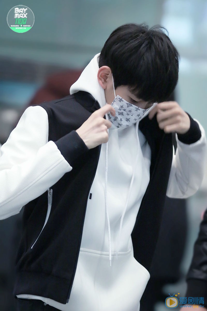 王源机场照 王源高清写真_王源高清剧照