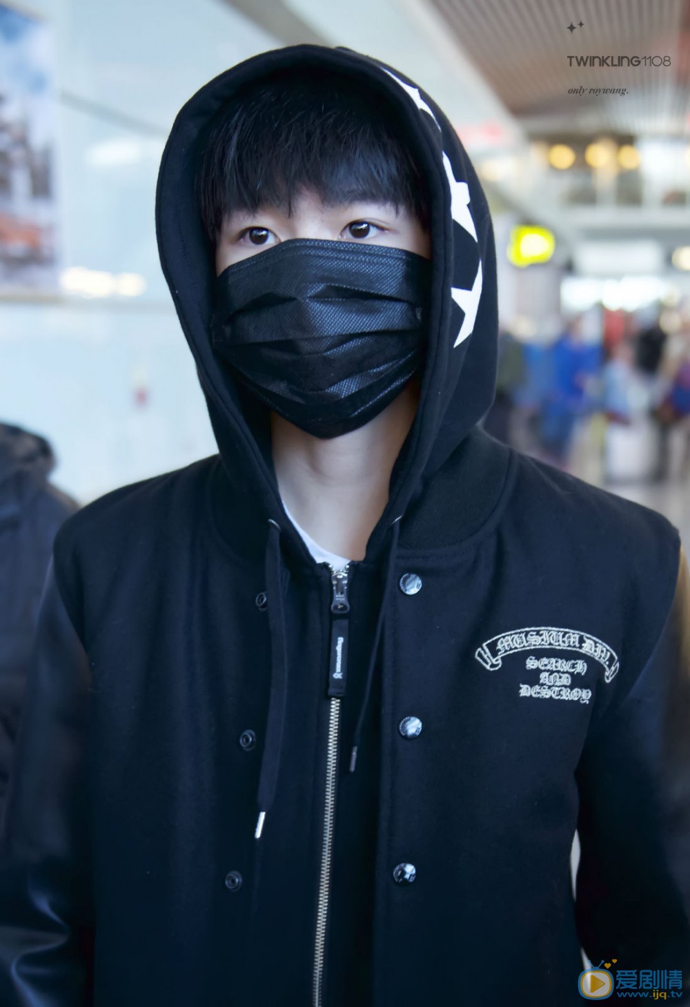 王源机场照 王源高清写真_王源高清剧照