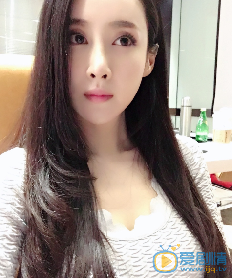 王若心生活照 王若心高清写真_王若心高清剧照