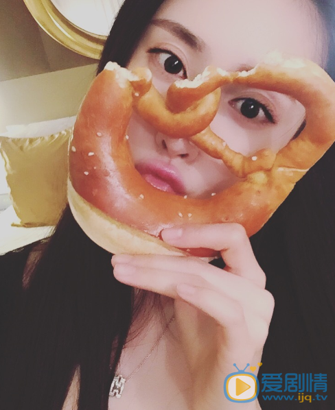 王若心生活照 王若心高清写真_王若心高清剧照