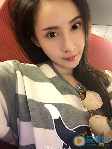 王若心自拍照 王若心高清写真_王若心高清剧照