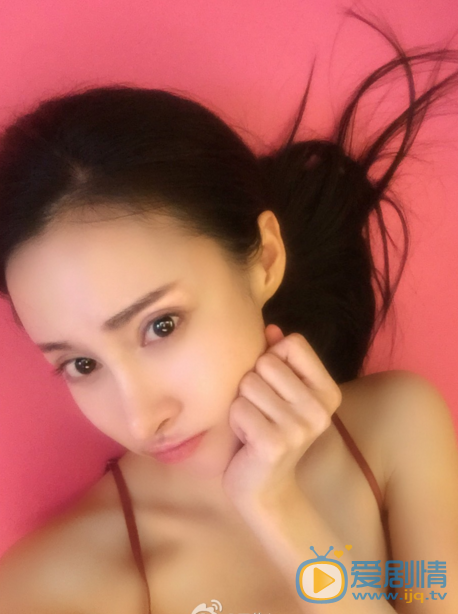 王若心自拍照 王若心高清写真_王若心高清剧照