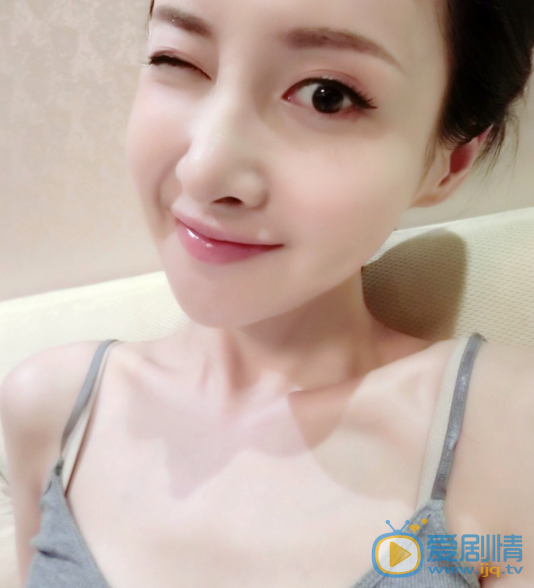 王若心自拍照 王若心高清写真_王若心高清剧照
