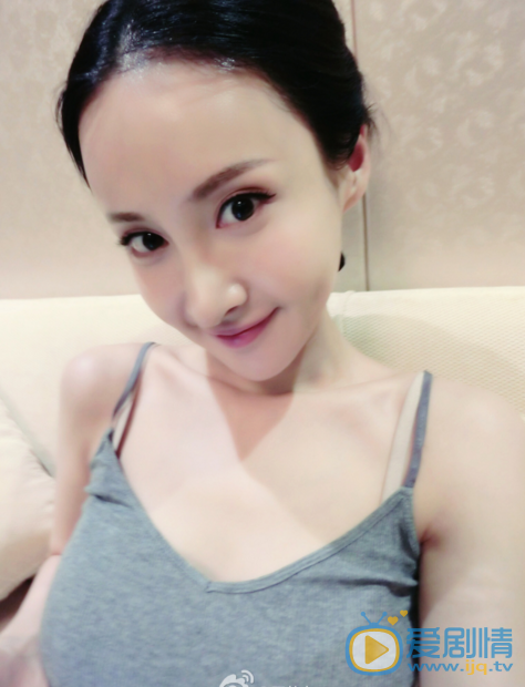王若心自拍照 王若心高清写真_王若心高清剧照
