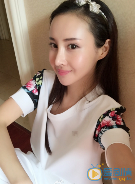 王若心自拍照 王若心高清写真_王若心高清剧照